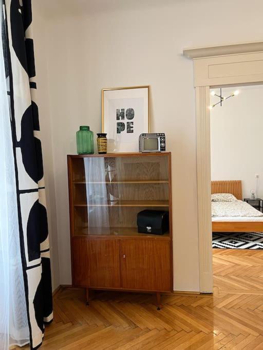 Authentic Buda Home Budapest Ngoại thất bức ảnh