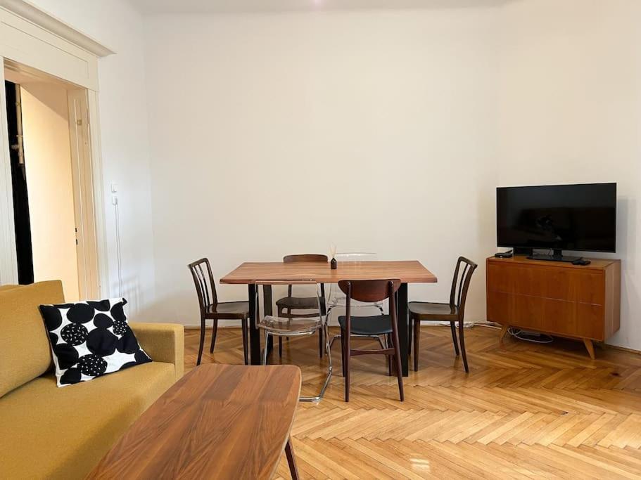Authentic Buda Home Budapest Ngoại thất bức ảnh
